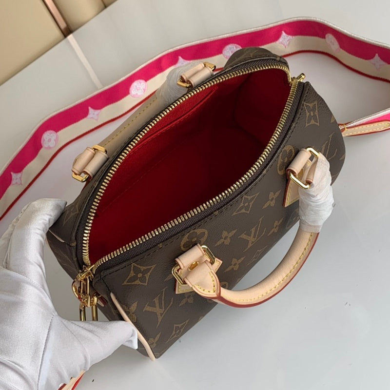 Anum Bags ln Luxury Bag --56941