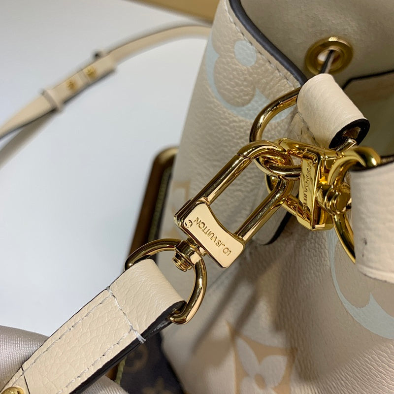 Anum Bags ln Luxury Bag --56778
