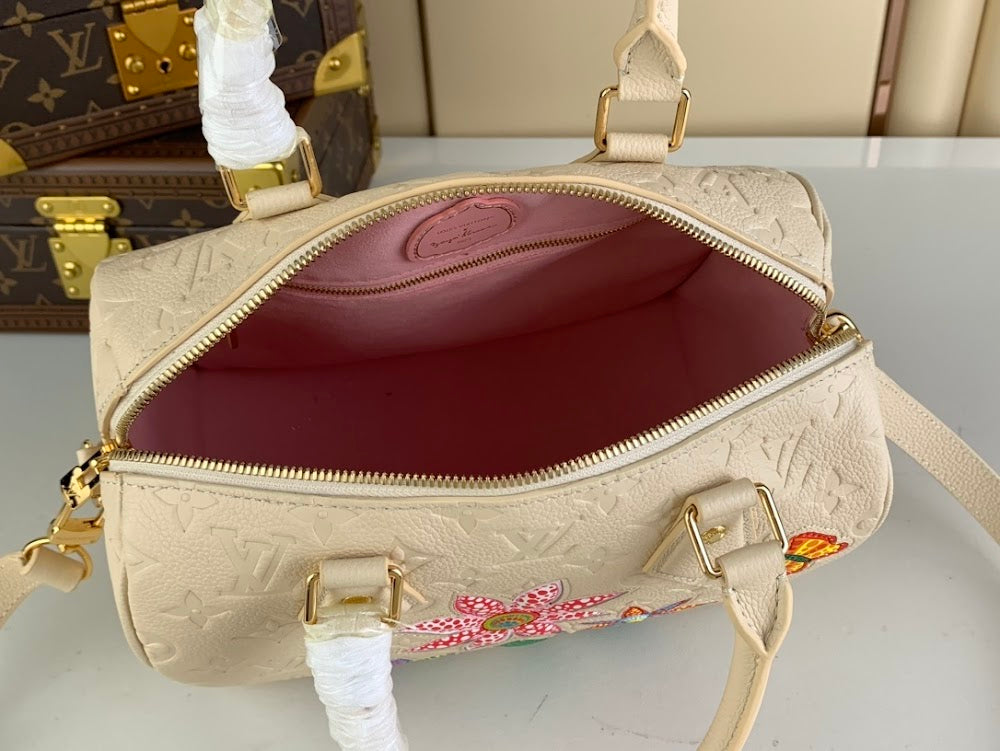 Anum Bags ln Luxury Bag --57868