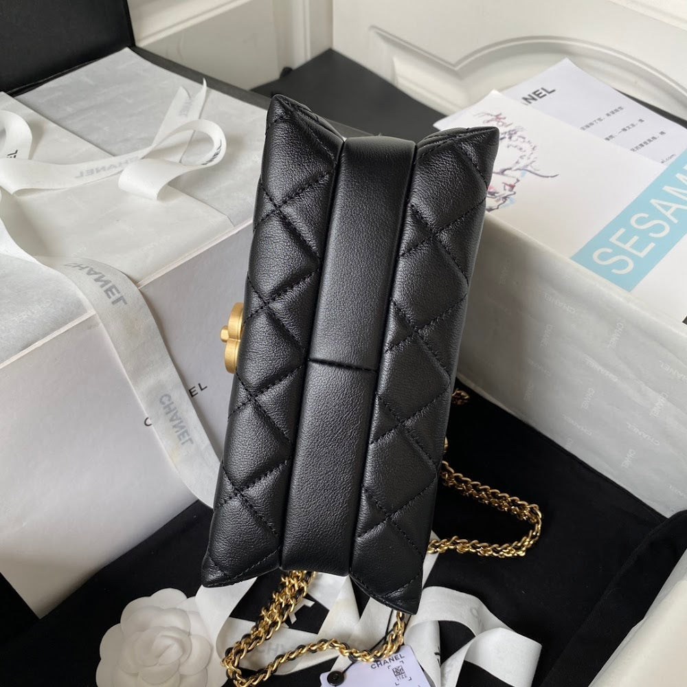 new-luxury-designer-bags-nm20597