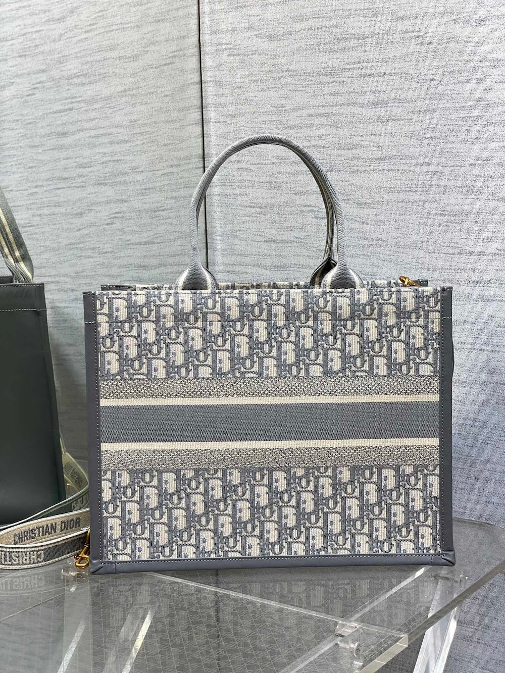 new-luxury-designer-bags-nm16040