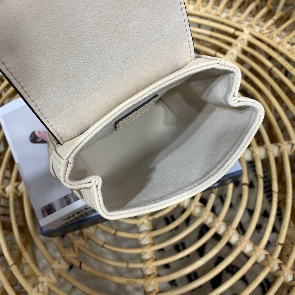 Anum Bags ln Luxury Bag --60004