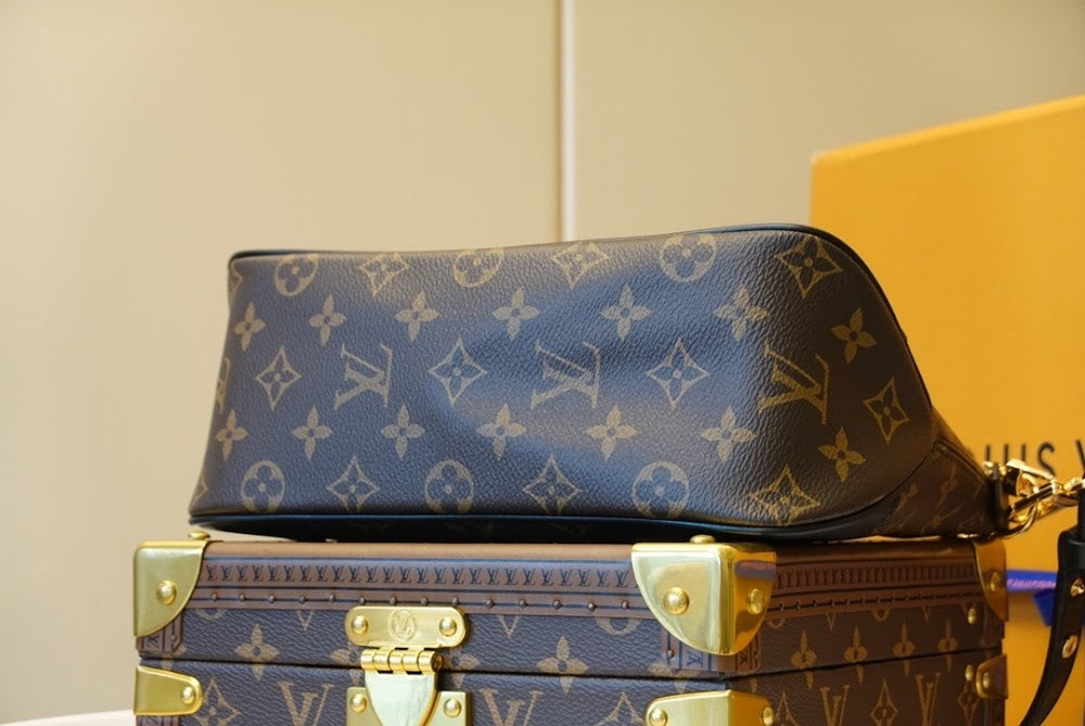 Anum Bags ln Luxury Bag --60145