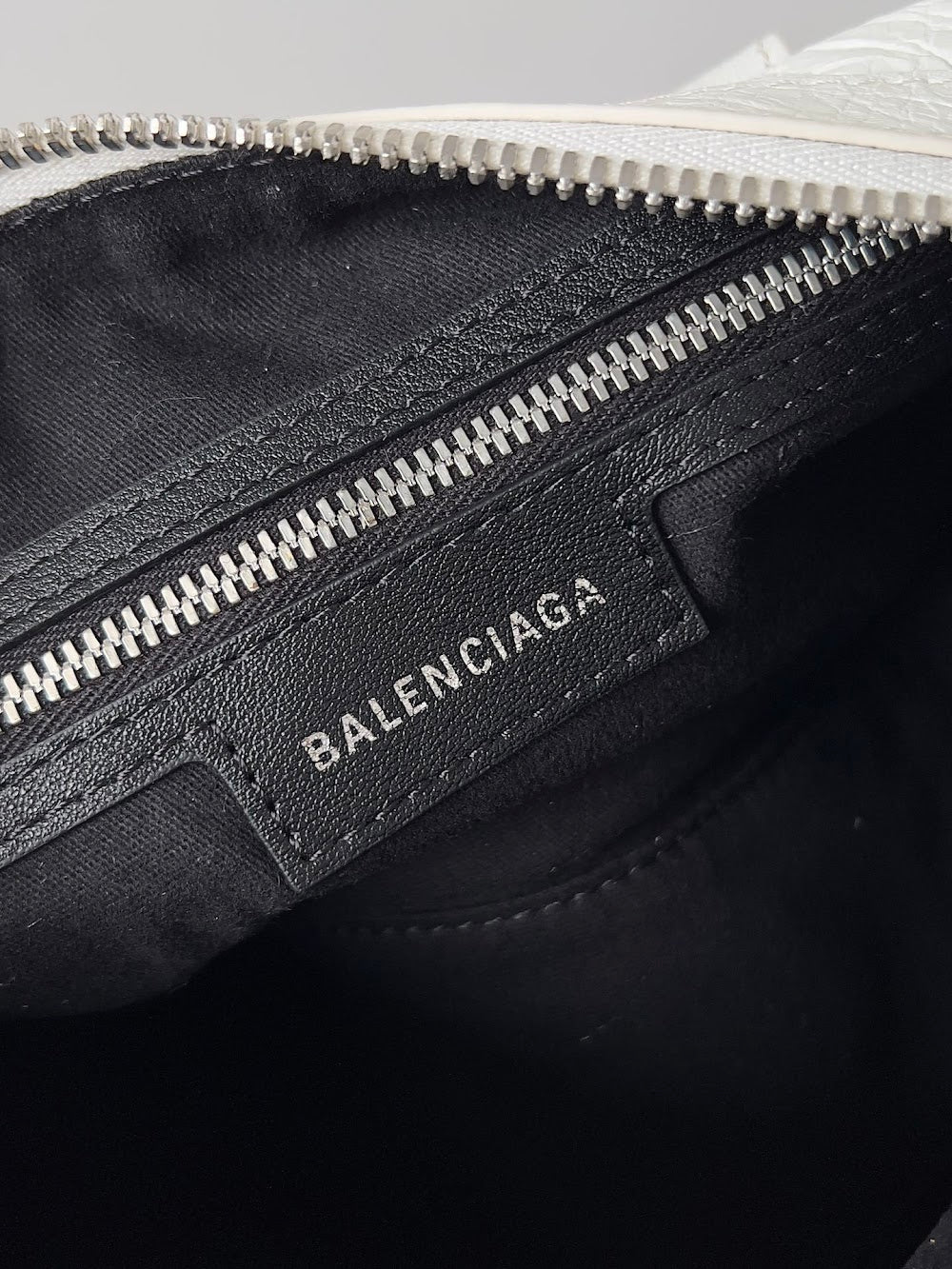 Ezyycart Bags Balenciaga Luxury Bag --111132