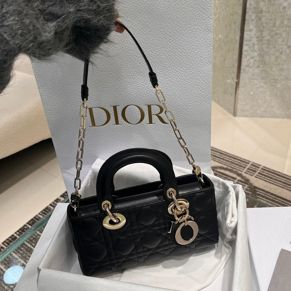 new-designer-premium-bags-nm16165