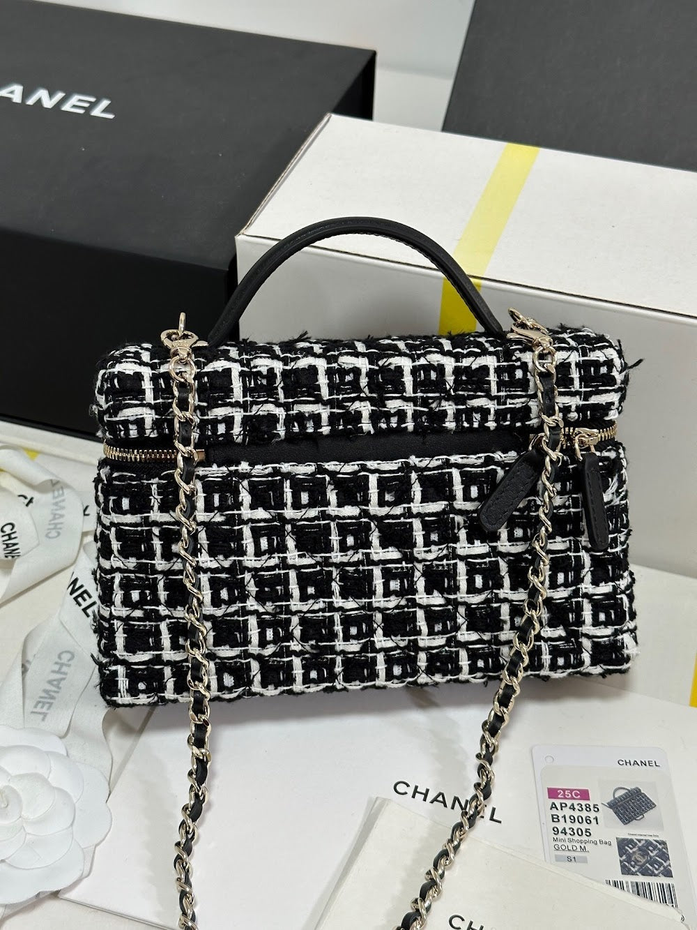 new-luxury-designer-bags-nm9606