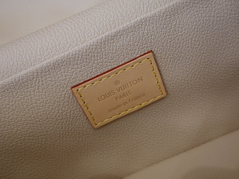 Anum Bags ln Luxury Bag --60232