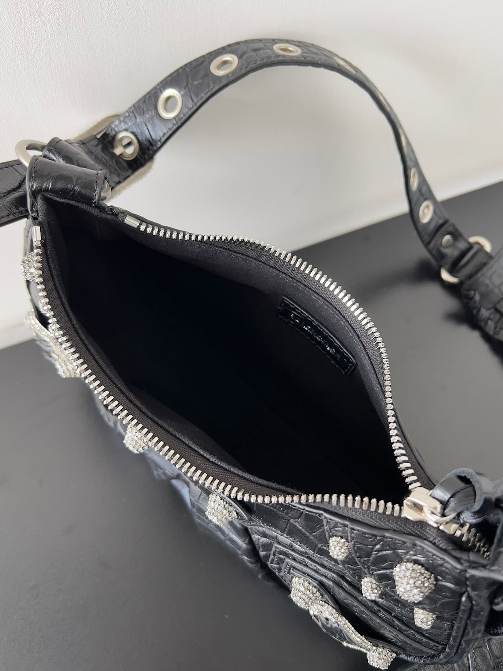 Ezyycart Bags Balenciaga Luxury Bag --111153