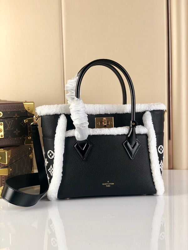 Anum Bags ln Luxury Bag --60598