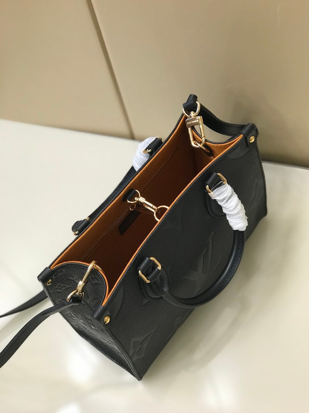 Anum Bags ln Luxury Bag --59590