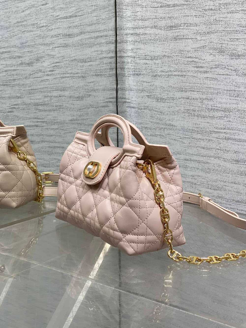 new-designer-premium-bags-nm16875