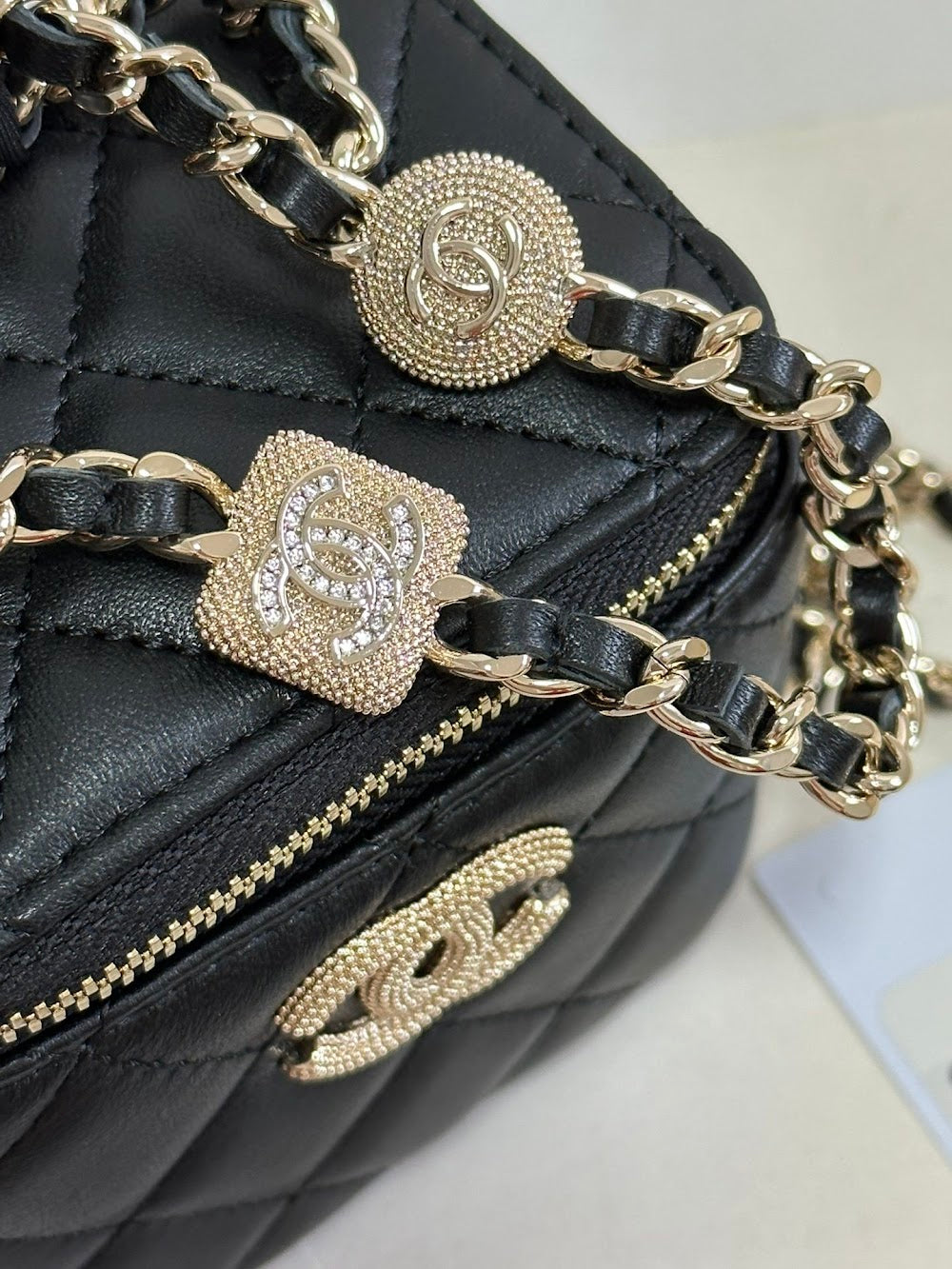 new-luxury-designer-bags-nm9477