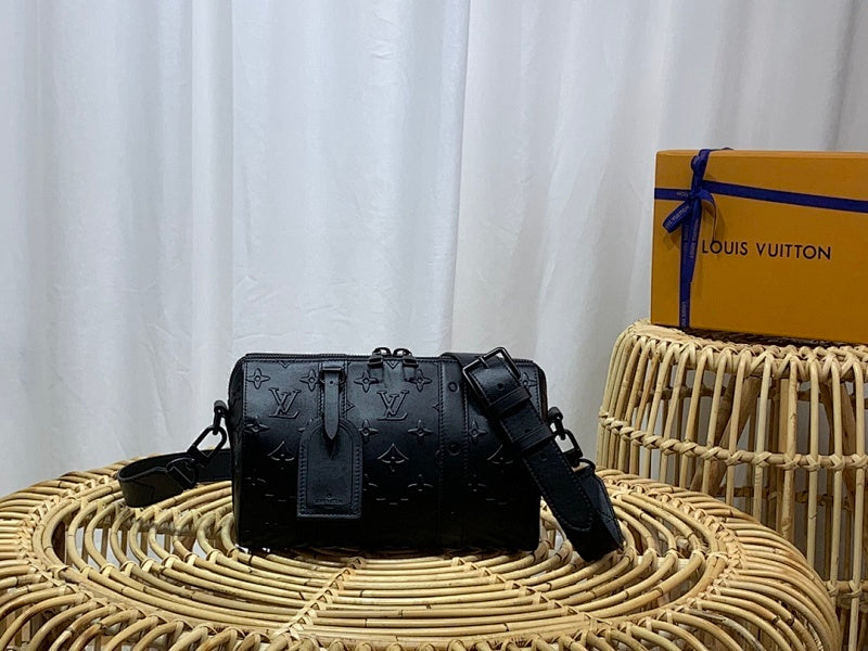 Anum Bags ln Luxury Bag --60009