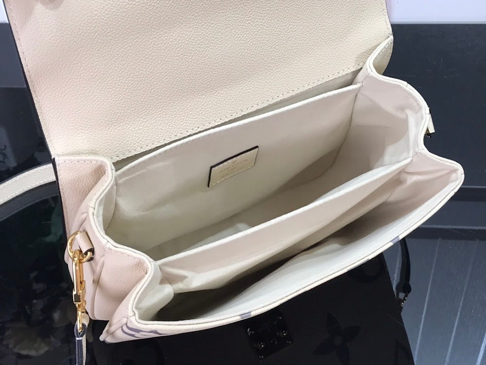 Anum Bags ln Luxury Bag --59413