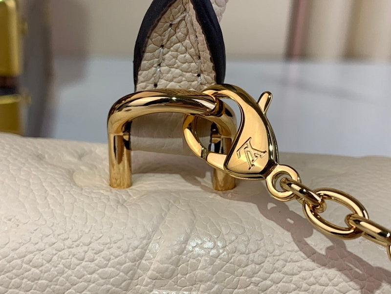 Anum Bags ln Luxury Bag --57748