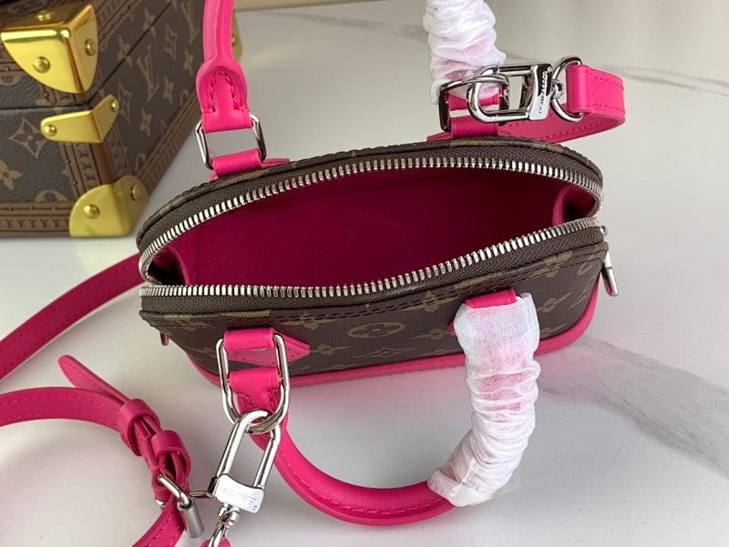 Anum Bags ln Luxury Bag --57818