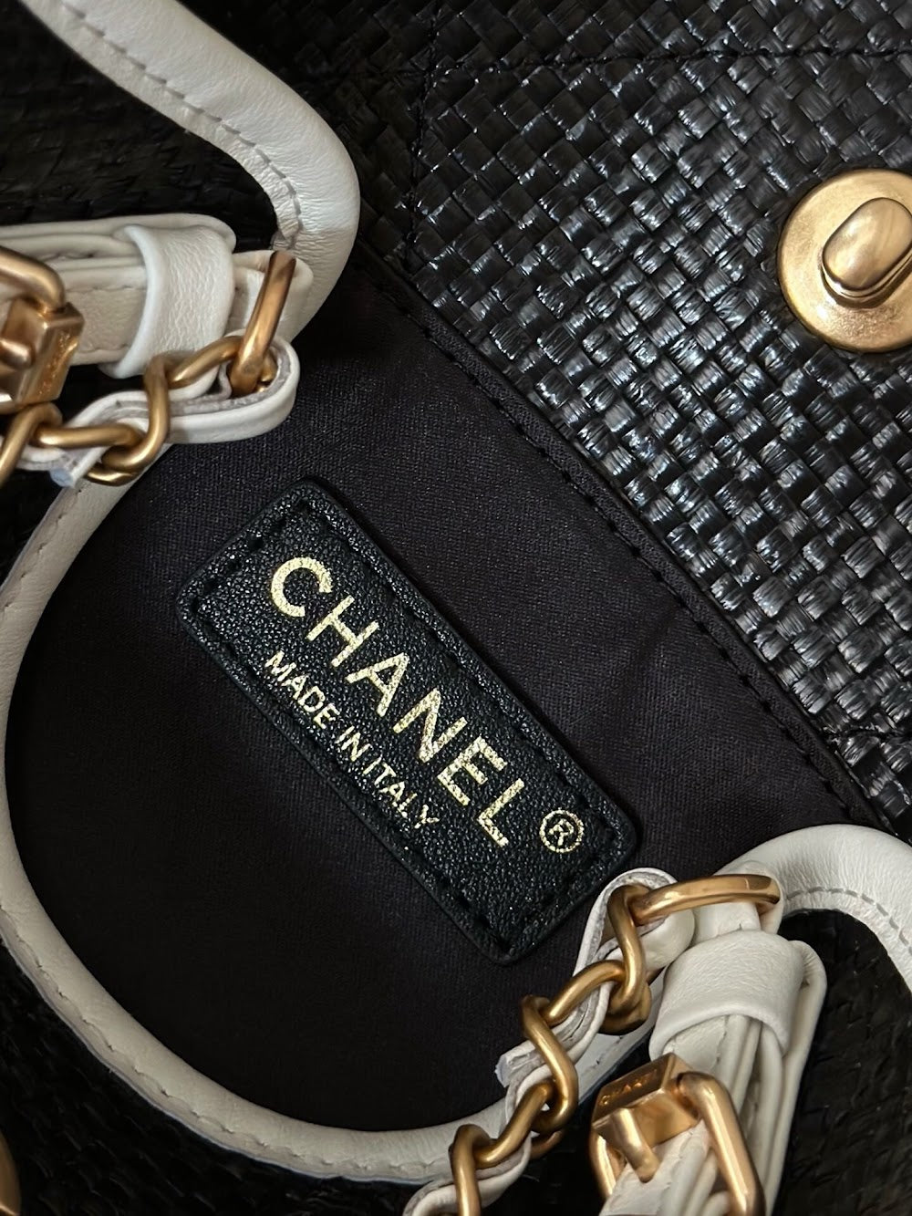 Anum Bags CHn Luxury Bag --114244