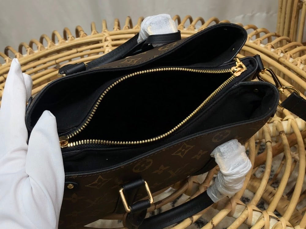 Anum Bags ln Luxury Bag --60136