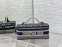 new-luxury-designer-bags-nm7361