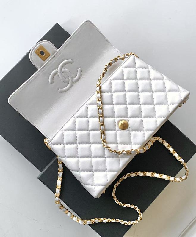 new-luxury-designer-bags-nm9615