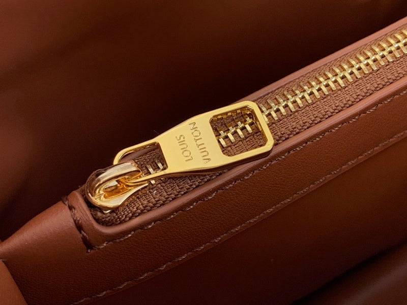 Anum Bags ln Luxury Bag --58860