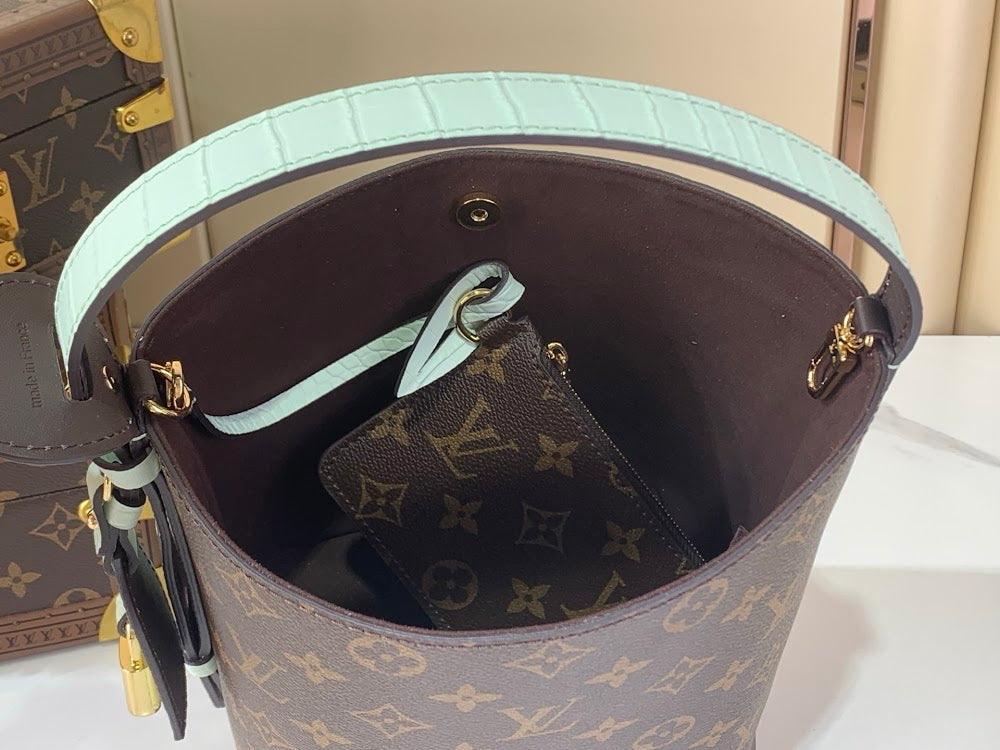 Anum Bags ln Luxury Bag --57073