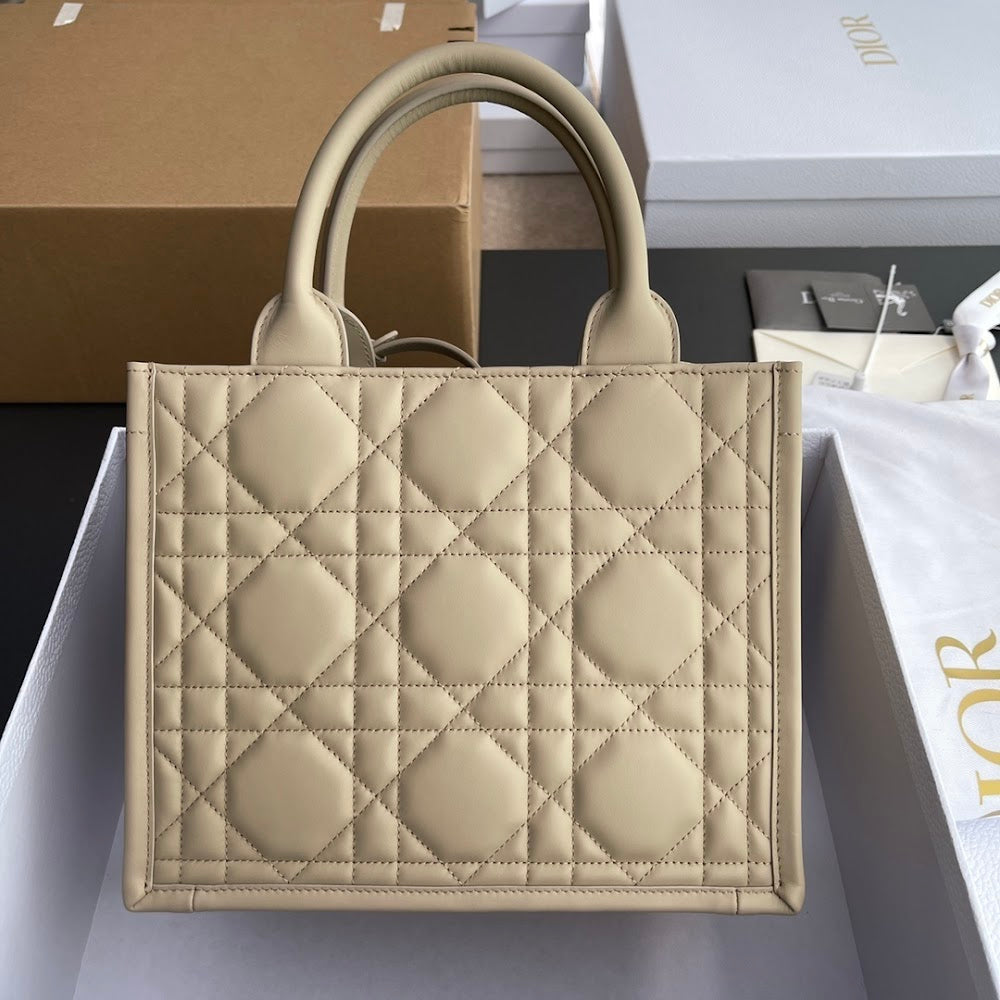 new-luxury-designer-bags-nm15849