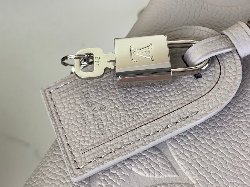 Anum Bags ln Luxury Bag --57173