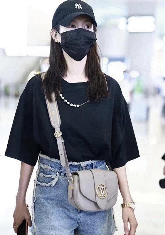 Anum Bags ln Luxury Bag --60377