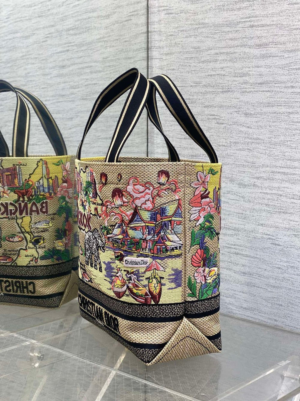 new-luxury-designer-bags-nm16497