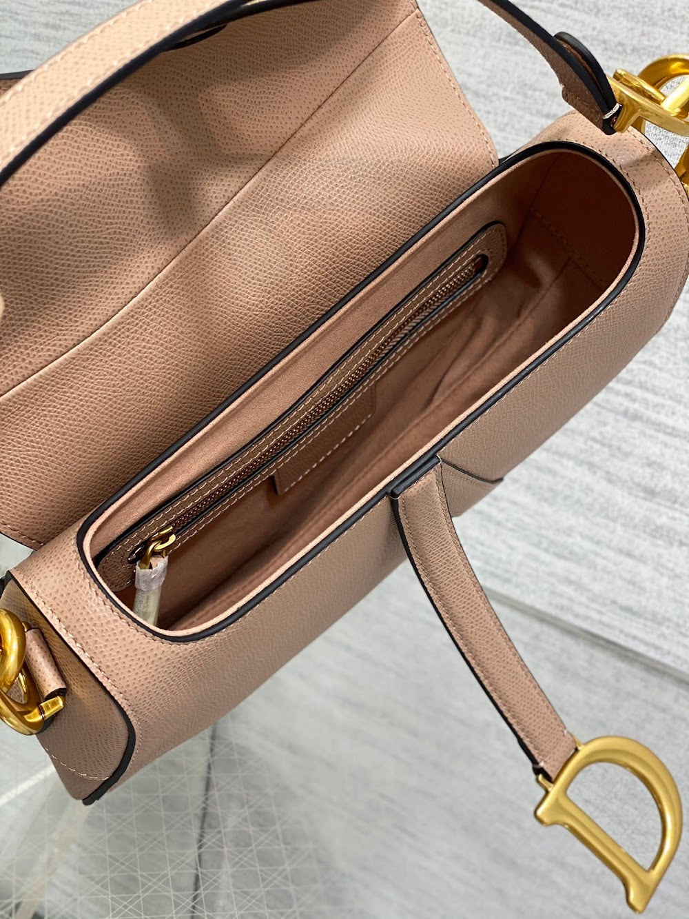 new-luxury-designer-bags-nm16182