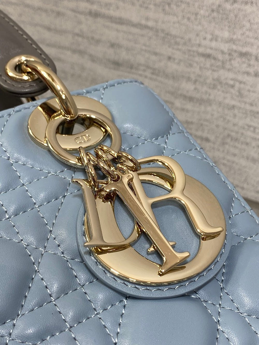 new-designer-premium-bags-nm16309