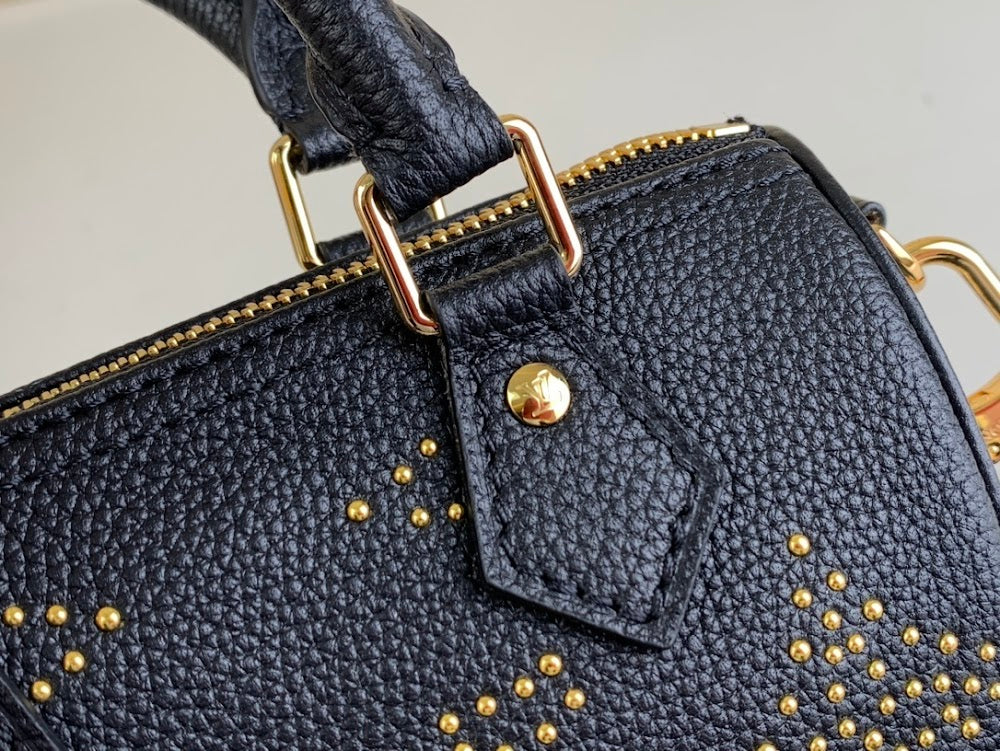 Anum Bags ln Luxury Bag --58856