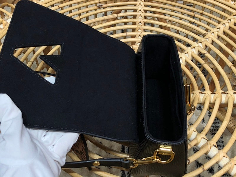 Anum Bags ln Luxury Bag --60223