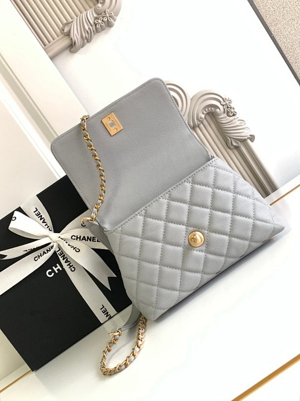 new-luxury-designer-bags-nm9695
