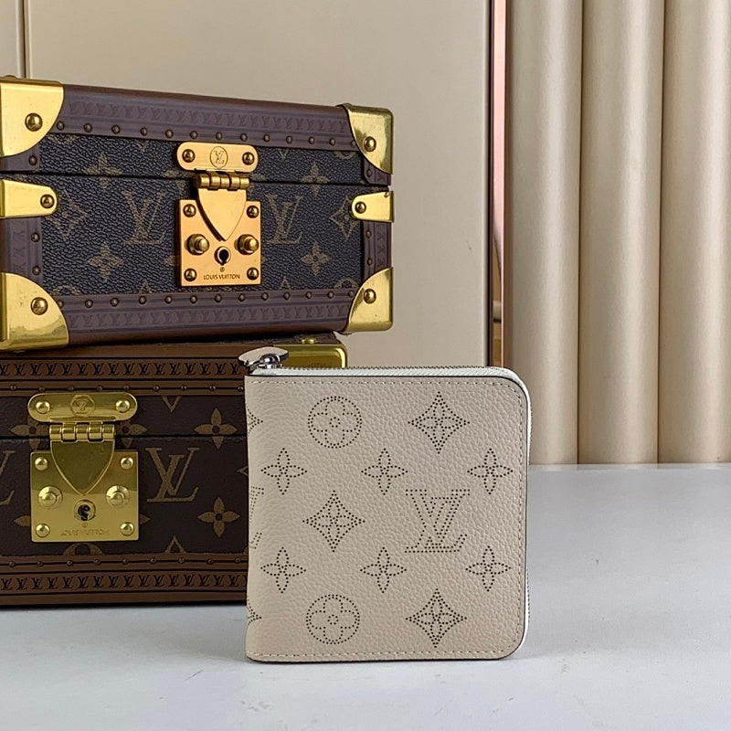 Anum Bags ln Luxury Bag --58538