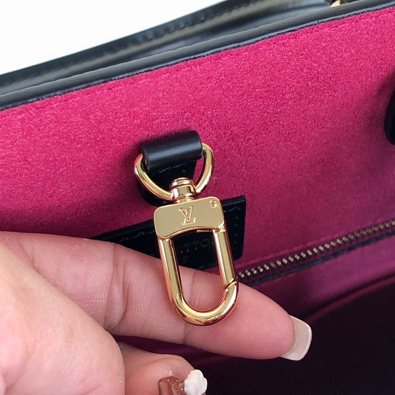 Anum Bags ln Luxury Bag --56745