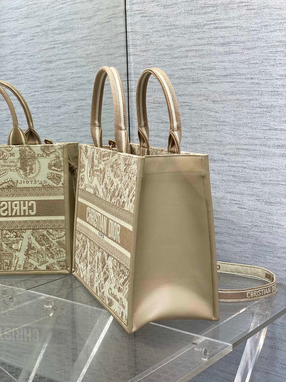 new-luxury-designer-bags-nm16488