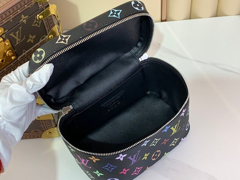 Anum Bags ln Luxury Bag --56281