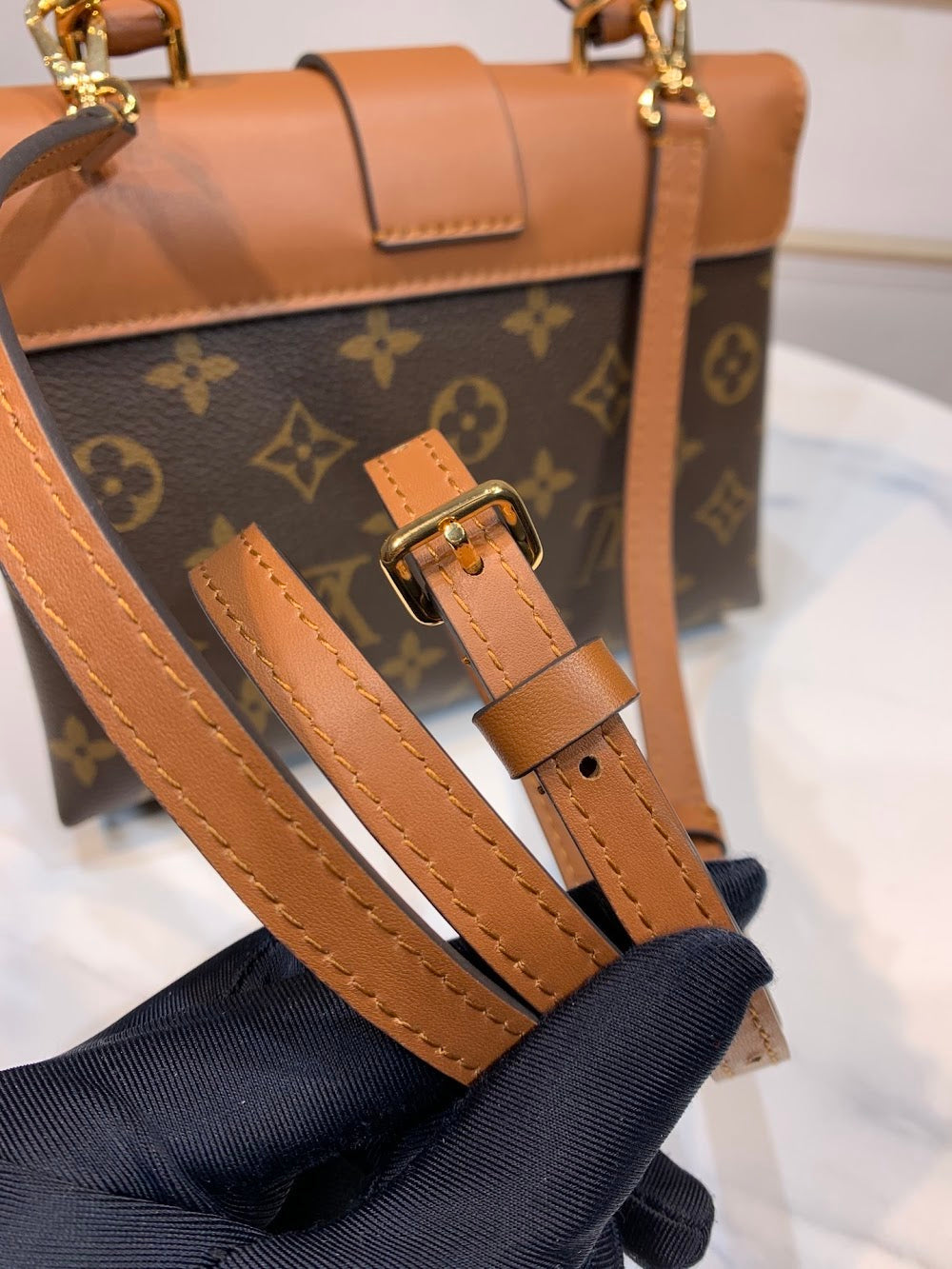 Anum Bags ln Luxury Bag --59496