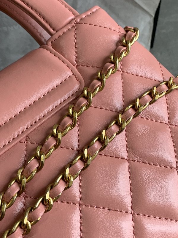 new-luxury-designer-bags-nm9356