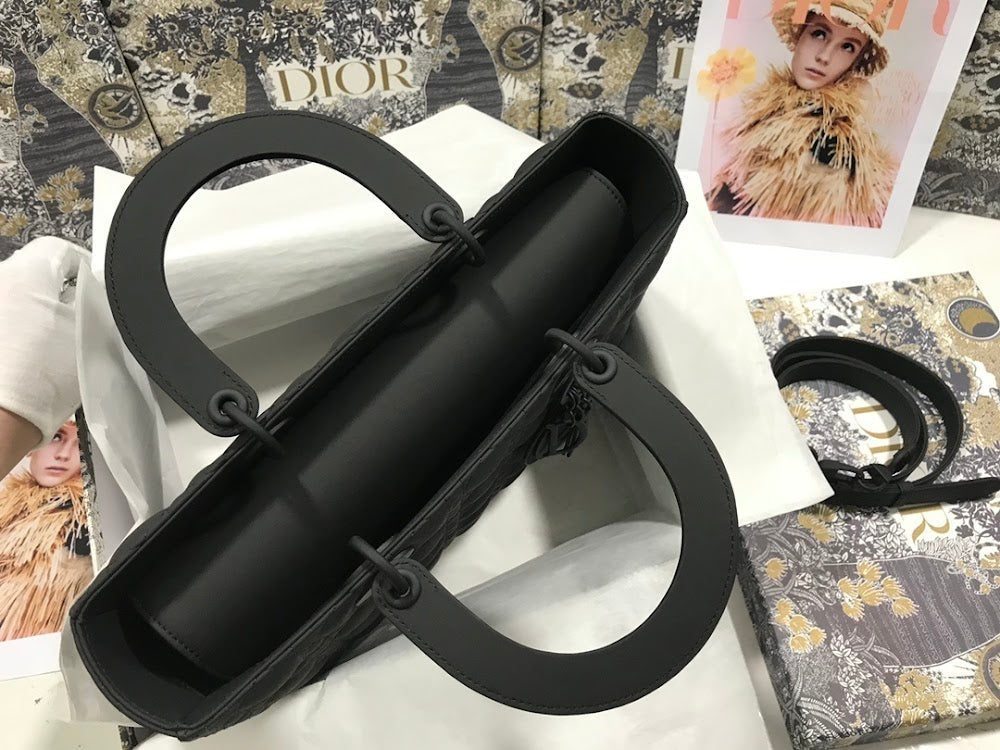 new-luxury-designer-bags-nm16044