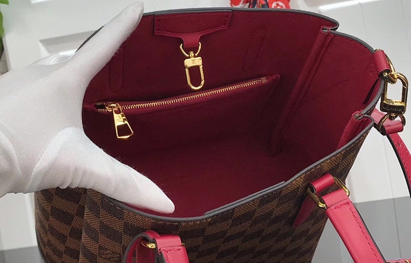 Anum Bags ln Luxury Bag --60524