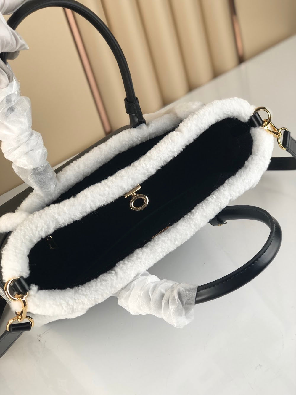 Anum Bags ln Luxury Bag --60658