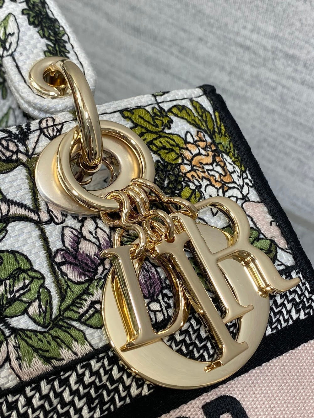 new-designer-premium-bags-nm16459