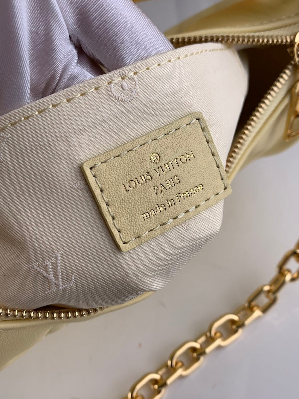 Anum Bags ln Luxury Bag --61011