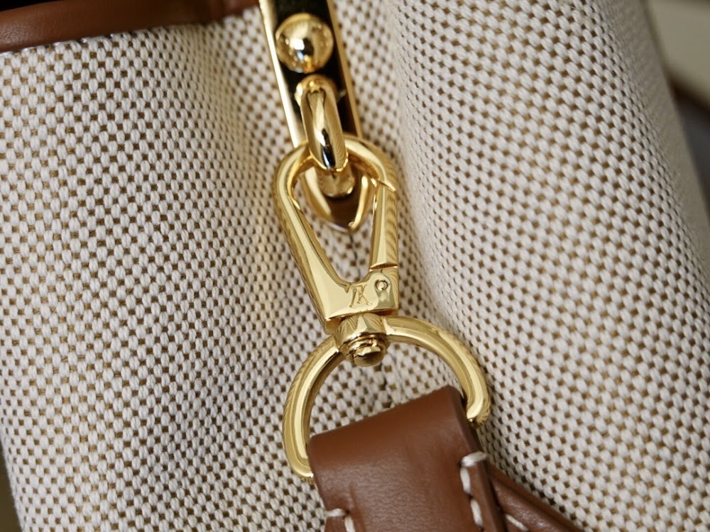 Anum Bags ln Luxury Bag --60282
