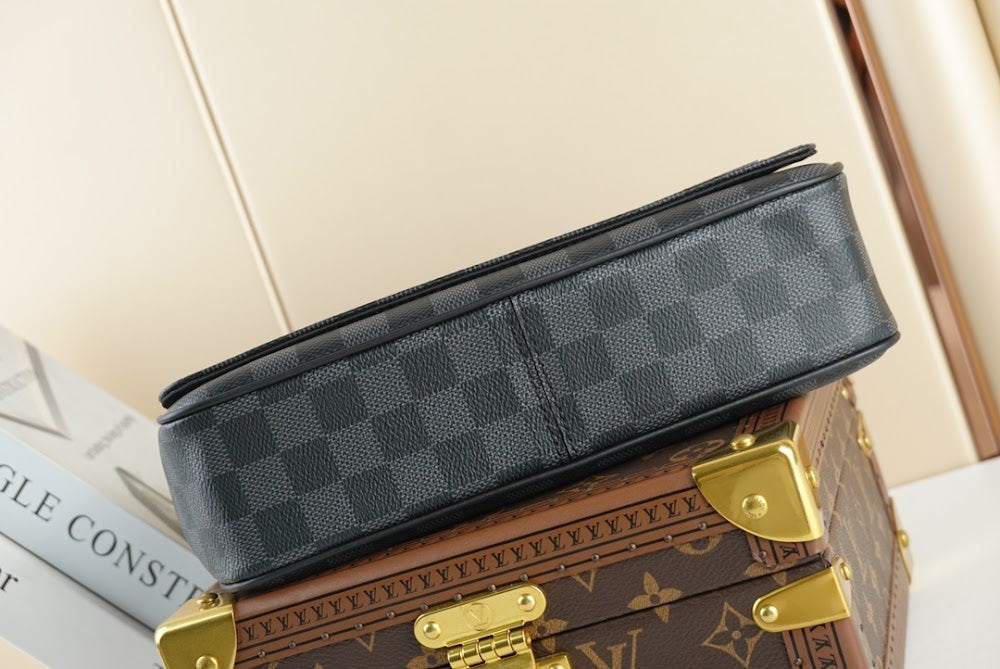 Anum Bags ln Luxury Bag --56988
