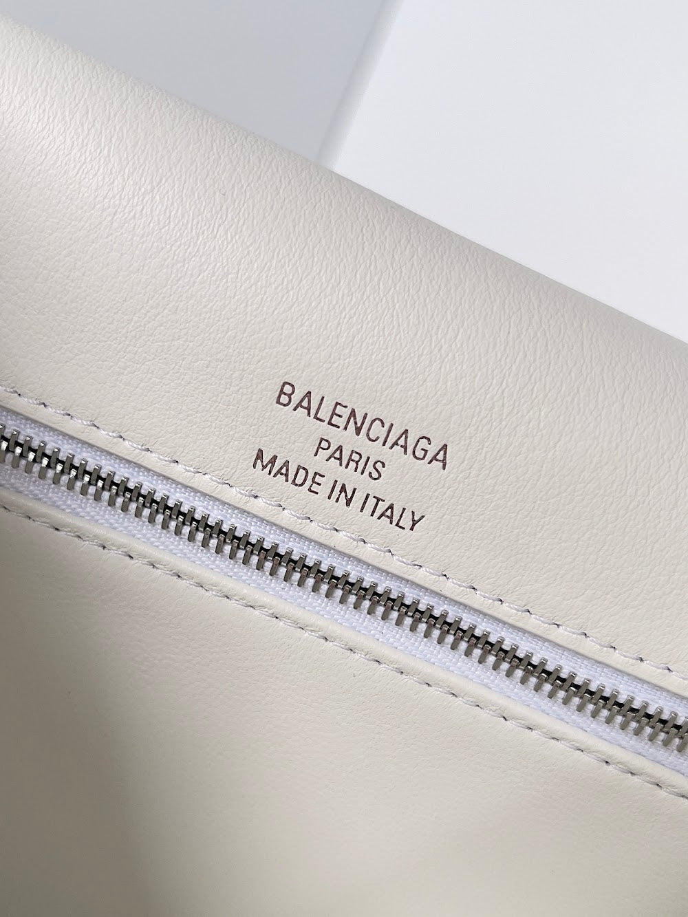 Ezyycart Bags Balenciaga Luxury Bag --111573