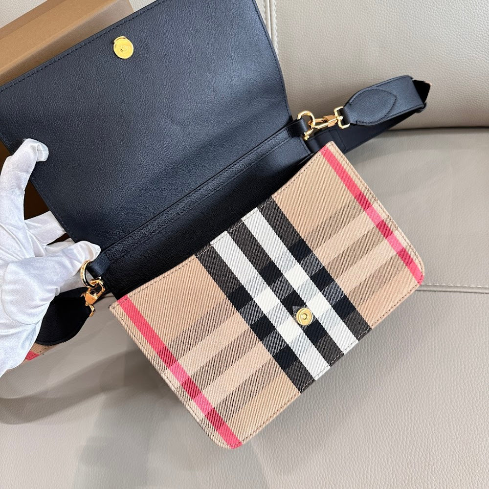Ezyycart Bags Burberryn Luxury Bag --92933